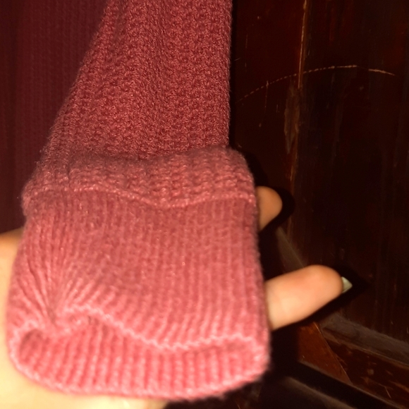 ๐3/15 Old Navy Woman's Sweater - Picture 4 of 7